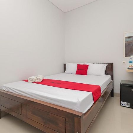 Reddoorz @ Gedangan Sidoarjo Hotel Bagian luar foto