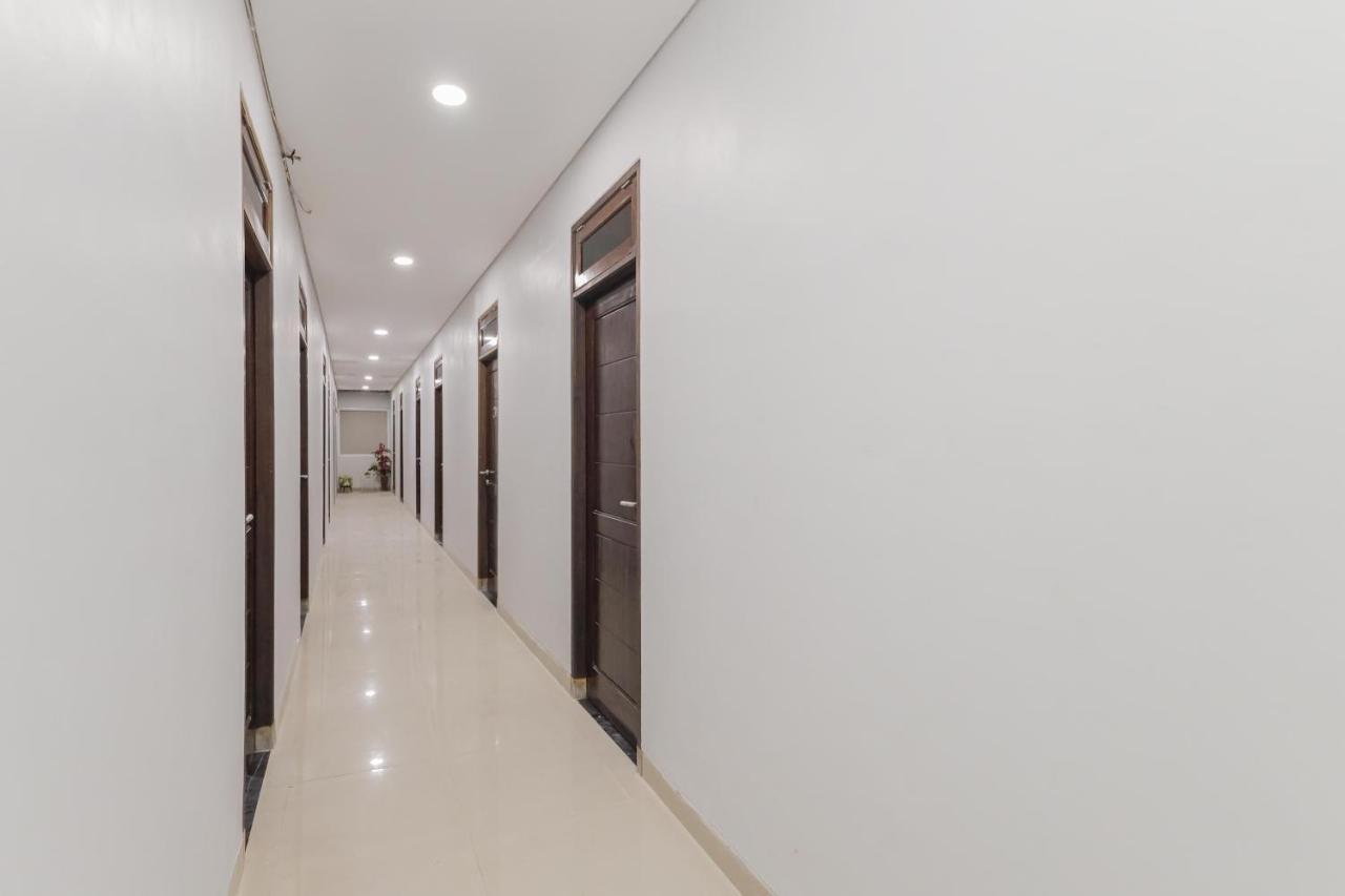 Reddoorz @ Gedangan Sidoarjo Hotel Bagian luar foto